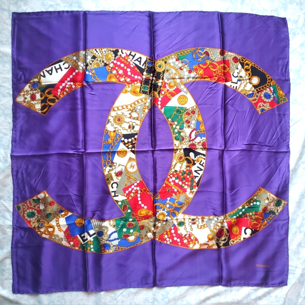 💜Chanel CC Jewel Print Scarf💜 - Picture 1 of 9